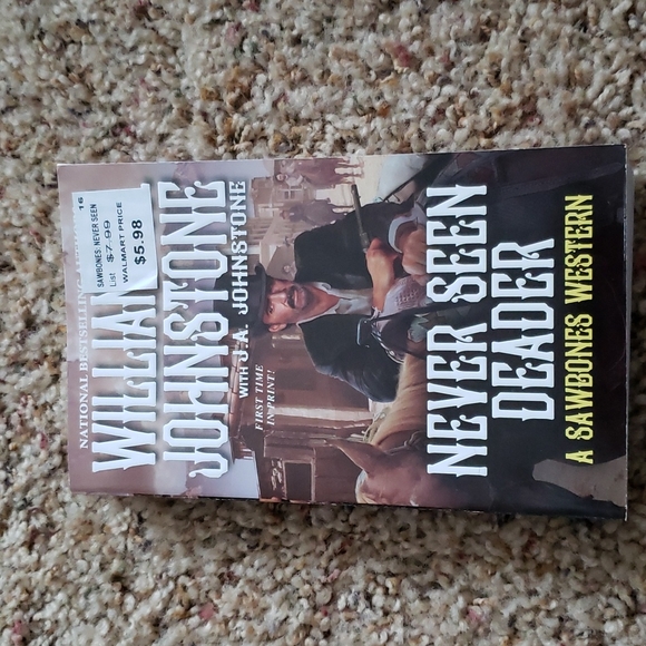 Three William Johnstone books, new! - Picture 4 of 5